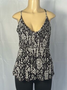 Old Navy Black and White Printed Smocked Cami